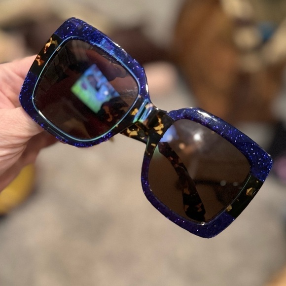 GUCCI OVERSIZED SUNGLASSES GG0083s 100% AUTHENTIC - Picture 10 of 12